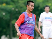 Bóng đá anh, ngoại hạng anh, lịch thi đấu euro 2012, Trung vệ Cao Cường (SHB.ĐN): Người lỡ chuyến bay sang Lào 