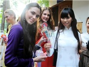 Bóng đá anh, ngoại hạng anh, lịch thi đấu euro 2012, Hoa hậu Nga thay đổi lịch dạo phố cổ