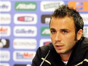 Bóng đá anh, ngoại hạng anh, lịch thi đấu euro 2012, Pazzini: “Vuvuzela thật kinh khủng”