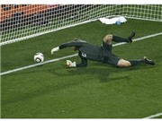 Bóng đá anh, ngoại hạng anh, lịch thi đấu euro 2012, Thảm họa của Green và Chaouchi: Tại người hay tại bóng?