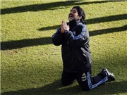 Bóng đá anh, ngoại hạng anh, lịch thi đấu euro 2012, Maradona gặp Huh Jung-Moo: “Cuộc chiến” cũ và mới