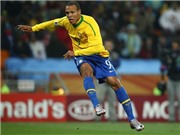 Bóng đá anh, ngoại hạng anh, lịch thi đấu euro 2012, Fabiano đã ghi bàn: "Khẩu thần công" chính thông nòng