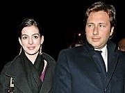 Bóng đá anh, ngoại hạng anh, lịch thi đấu euro 2012, Trang sức bạn trai cũ tặng Anne Hathaway bị đem đấu giá
