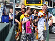 Bóng đá anh, ngoại hạng anh, lịch thi đấu euro 2012, Chùm ảnh người Đức ăn mừng chiến thắng ở Brandenburger Tor