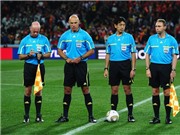 Bóng đá anh, ngoại hạng anh, lịch thi đấu euro 2012, Dư âm trận CK: Người Hà Lan không hài lòng với trọng tài