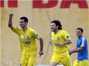 Bóng đá anh, ngoại hạng anh, lịch thi đấu euro 2012, Một tháng chông gai của HN T&T