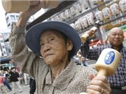 Bóng đá anh, ngoại hạng anh, lịch thi đấu euro 2012, Lập kỷ lục về tuổi thọ, Nhật Bản vừa mừng vừa lo 