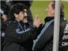 Bilardo phản pháo Maradona