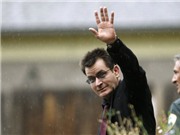 Bóng đá anh, ngoại hạng anh, lịch thi đấu euro 2012, Charlie Sheen thú nhận tội hành hung vợ