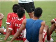 Bóng đá anh, ngoại hạng anh, lịch thi đấu euro 2012, Về việc chuyên nghiệp hóa và suất thăng hạng: Chạy quan hệ & chạy bằng tiền?