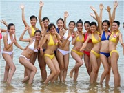 Bóng đá anh, ngoại hạng anh, lịch thi đấu euro 2012, Người đẹp diện bikini trên sóng nước Tuần Châu