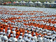 Bóng đá anh, ngoại hạng anh, lịch thi đấu euro 2012, Kỷ lục thế giới về tạo hình đôminô của hơn 10 nghìn người