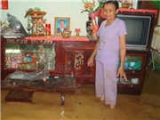 Bóng đá anh, ngoại hạng anh, lịch thi đấu euro 2012,  Làm cầu, chưa thấy lợi đã gặp hại
