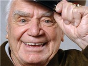 Bóng đá anh, ngoại hạng anh, lịch thi đấu euro 2012, Ernest Borgnine được trao giải Thành tựu trọn đời của SAG