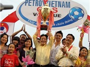 Bóng đá anh, ngoại hạng anh, lịch thi đấu euro 2012, Nhìn lại mùa giải 2010 (bài 1): Cái bóng bầu Hiển