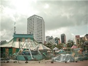 Bóng đá anh, ngoại hạng anh, lịch thi đấu euro 2012, Rạp & những câu chuyện kể (Bài 4):  Đợi chờ trong... cơn mưa