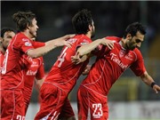Bóng đá anh, ngoại hạng anh, lịch thi đấu euro 2012, Triestina lấp đầy khán đài bằng... ảnh