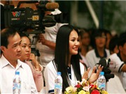 Bóng đá anh, ngoại hạng anh, lịch thi đấu euro 2012, Hương Giang cổ vũ chương trình sơn lại các công trình kiến trúc