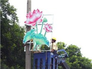 Bóng đá anh, ngoại hạng anh, lịch thi đấu euro 2012, Treo đèn và các biểu tượng trang trí trên đường Phạm Văn Đồng 
