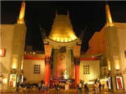Bóng đá anh, ngoại hạng anh, lịch thi đấu euro 2012, Chuyện của những rạp phim (Bài 2): Những rạp phim“khác thường"