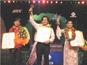 Bóng đá anh, ngoại hạng anh, lịch thi đấu euro 2012, Chung kết  "Chuông vàng vọng cổ 2010":  Bùi Trung Đẳng đoạt “chuông vàng”