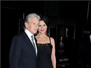 Bóng đá anh, ngoại hạng anh, lịch thi đấu euro 2012, Catherine Zeta Jones: “Chồng tôi rất mạnh mẽ”