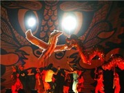 Bóng đá anh, ngoại hạng anh, lịch thi đấu euro 2012, Bừng cháy với điệu múa của Rồng trên sân Mỹ Đình