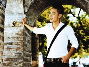 Bóng đá anh, ngoại hạng anh, lịch thi đấu euro 2012, Ca sĩ Hoàng Hải chi 13.000 USD cho clip "Hồ Gươm sáng sớm"