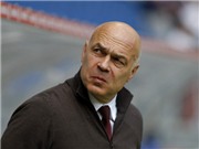 Bóng đá anh, ngoại hạng anh, lịch thi đấu euro 2012, Stuttgart xếp bét bảng:  Lại dùng bài thay tướng?