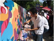 Bóng đá anh, ngoại hạng anh, lịch thi đấu euro 2012, Bức tranh dài 200m thu hút du khách ở Hồ Gươm