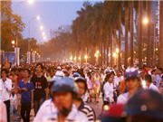 Bóng đá anh, ngoại hạng anh, lịch thi đấu euro 2012, Chật kín người trong đêm hội pháo hoa ở Mỹ Đình