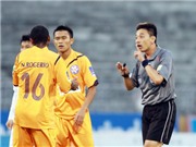 Bóng đá anh, ngoại hạng anh, lịch thi đấu euro 2012, Tuổi của Còi vàng