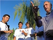 Bóng đá anh, ngoại hạng anh, lịch thi đấu euro 2012, "Thánh" Johan Cruyff lên tiếng chê Jose Mourinho