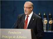 Bóng đá anh, ngoại hạng anh, lịch thi đấu euro 2012, Del Bosque nhận giải Astutias