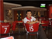 Bóng đá anh, ngoại hạng anh, lịch thi đấu euro 2012, Kí sự Old Trafford: Ăn trưa ở Red Café, ăn tối ở Rosso