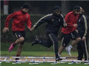 Bóng đá anh, ngoại hạng anh, lịch thi đấu euro 2012,  Milan thua trước là “chết”!