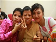 Bóng đá anh, ngoại hạng anh, lịch thi đấu euro 2012, Chuyến đi đầy xúc động của các Miss Teen