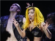 Bóng đá anh, ngoại hạng anh, lịch thi đấu euro 2012, Lady Gaga phát hoảng vì bị fan doạ giết