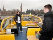 Bóng đá anh, ngoại hạng anh, lịch thi đấu euro 2012, Soderling và Ferrer đọ tài trên... nóc xe bus!