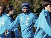 Bóng đá anh, ngoại hạng anh, lịch thi đấu euro 2012, Eto'o phải trả giá đắt vì cú "thiết đầu công"