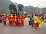 Bóng đá anh, ngoại hạng anh, lịch thi đấu euro 2012, Vẫn được phép "hóa vàng" tại Hội Gióng 2011