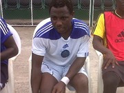 Bóng đá anh, ngoại hạng anh, lịch thi đấu euro 2012, Một cầu thủ trẻ Nigeria tử vong trên sân cỏ