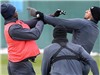 Bóng đá anh, ngoại hạng anh, lịch thi đấu euro 2012, "Nội chiến" phần II: Toure và Adebayor "tẩn nhau"