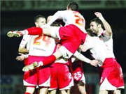 Bóng đá anh, ngoại hạng anh, lịch thi đấu euro 2012, Stevenage bất ngờ loại Newcastle 3-1: Hạng Ba đá văng Premier League