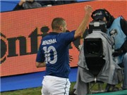 Bóng đá anh, ngoại hạng anh, lịch thi đấu euro 2012, Huyền thoại Zidane ấn tượng với Benzema