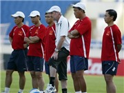 Bóng đá anh, ngoại hạng anh, lịch thi đấu euro 2012, HLV Alfred Riedl: Chuyện giờ mới kể về hành trình "tìm lại sự sống"