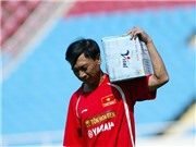 Bóng đá anh, ngoại hạng anh, lịch thi đấu euro 2012, Vì sao HLV Riedl được tặng 1 quả thận?