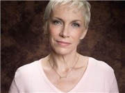 Bóng đá anh, ngoại hạng anh, lịch thi đấu euro 2012, Annie Lennox muốn xốc lại nữ quyền