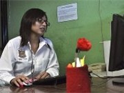 Bóng đá anh, ngoại hạng anh, lịch thi đấu euro 2012, “Người phụ nữ dũng cảm nhất Mexico” mất việc