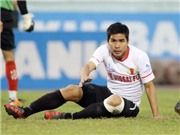Bóng đá anh, ngoại hạng anh, lịch thi đấu euro 2012, Sử dụng tiền đạo nội như thế nào: Con gà và quả trứng